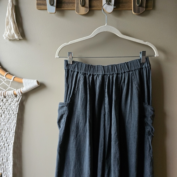 Free People High Road Washed Pull-On Linen Barrel Trousers - Picture 4 of 8